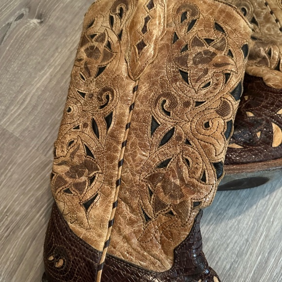 Corral Boots - Picture 3 of 7